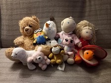 10 Kuscheltiere/Stoffpuppen