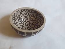 Kleine Schale Bali mit  Zimtstangen  hergestellt