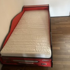 Kinderbett Mit Matratze Neuwertig 200l 90b Rennwagen Motiv
