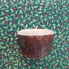 außergewöhnliche Zierkerze  Baumstumpf Durchmesser oben 6cm, unten 5cm, H.3,5cm