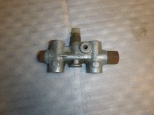 LAND ROVER BRAKE VALVE-PWDA-DUAL CIRCUIT-SERIES 3-CLASSIC RANGE ROVER-599443(art