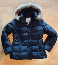 Schöne warme Winterjacke in