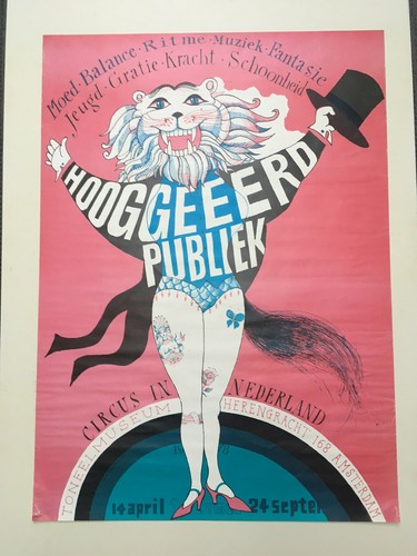 Sehr schönes plakat museum - sehr,