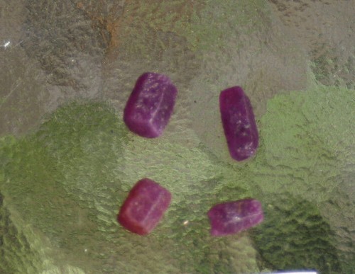 Rubin kristall mineral - rubin,