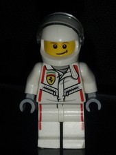 Lego Speed Champions Minifigur Ferrari 512 M Rennfahrer aus Set 76906 von 2022