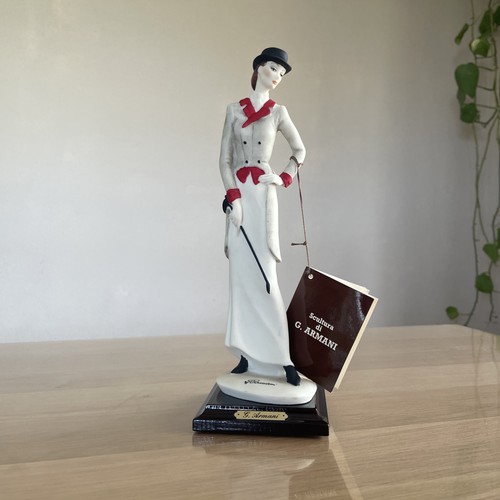 Guiseppe armani figur lady - armani,