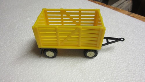 Ddr spielzeug plast traktor - ddr,