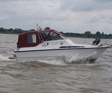 Motorboot Fjord 24 Weekender, mit 3,5 t Trailer, 4,3 l MPI Mercruiser