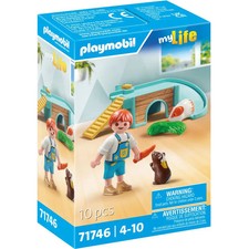 PLAYMOBIL 71746 Junge mit Meerschweinchen