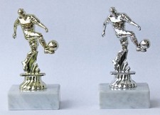 100+ Pokale Fußball-Figur mit