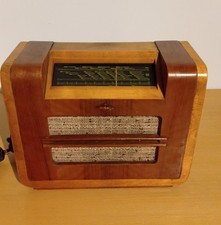 Nostalgie Röhrenradio der DDR der Marke EAK, später Sonneberg
