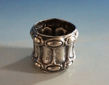 Antik Serviettenring Serviettenhalter 13 Lot Silber (F025-1473)