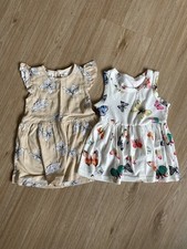 Kleider für Mädchen/ Babys