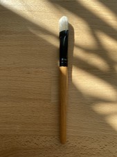 Make Up-/Kosmetik-Pinsel mit Holzgriff als Eyeshadow/Concealer Brush