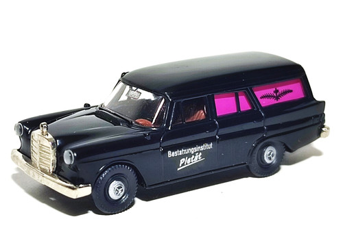 Mercedes 190 pietät vers - 190,
