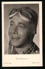 AK Schauspieler Heinz Rühmann mit Fliegerhaube im Film Quax, der Bruchpilot 