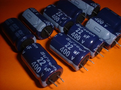 20x elko 22µf 400v c - 20x, 85°c