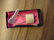 Schlüsselbund mit Telekom Logo in Silber