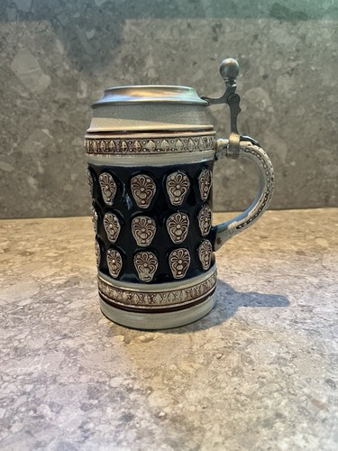 Bierkrug mit zinndeckel - mit,