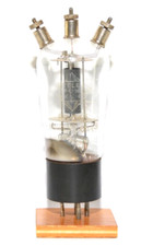 Telefunken Röhre RS245 D.R.P., Sende-Triode, Wehrmacht / Luftwaffe, neuwertig