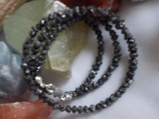 Schwarze Rohdiamanten-Kette