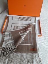 Wunderschöner HERMÉS Schal