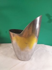 Vase Metall silberfarben Anna Efverlund, Höhe 20, Breite 8, Stand 5 5x7,5cm