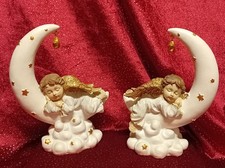 Engel auf Mondsichel