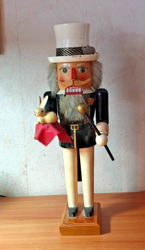 Nussknacker zauberer mit - nussknacker,