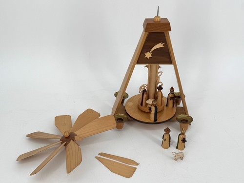 Weihnachtspyramide christi - *,