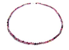 Halskette aus Turmalin in