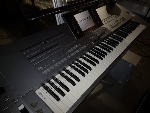 Yamaha keyboard tyros 76 - yamaha,