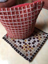 2 Handarbeit Sofakissen Stickarbeit ca.35/35  70er Jahre Samtrücken braun/orange