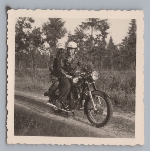 Männer auf motorrad - 2,