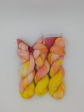 Handgefärbte Sockenwolle