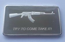 1 UNZE - AK 47 / KALASCHNIKOW / GEWEHR - BARREN - MEDAILLE - SILBER AUFLAGE - PP