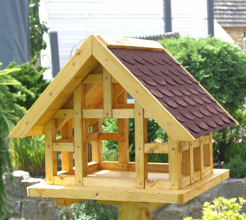 Vogelhaus im fachwerkstil - ,
