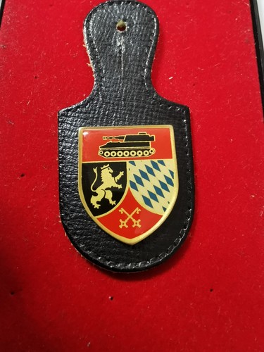 Brustanhänger
