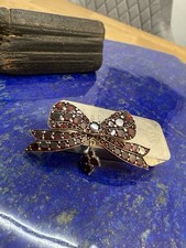 Antike Granatbrosche Brosche Tombak, vergoldet mit Granat - Schleife