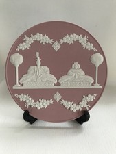 Runde Plakette Wedgwood rosa