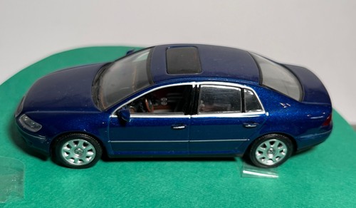 Phaeton 2002 - m1:43, vw-