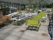 Bett  Krankenhausbett Pflegebett Rehabett Krankenbett Galgen Rollen Klink stabil