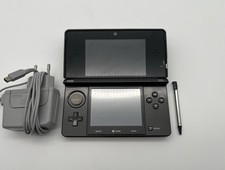 Nintendo 3DS  Handheld Konsole in Cosmos Schwarz + Ladekabel | BLITZVERSAND