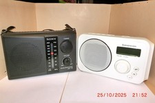 2 Tragbare AM/FM Radios 1x Sony ICF-18 und 1x Sagemcom HL-10(Weckradio)