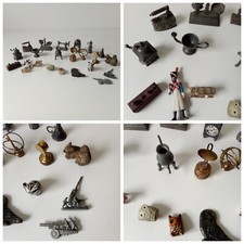 KONVOLUT SETZKASTENFIGUREN 22 St. aus verschiedenen Materialien ua Zinn Messing