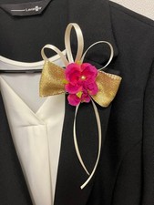 Handgefertigte rote Blume