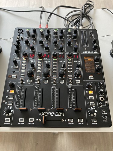 Allen heath xone db4 box - &, +