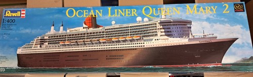 Revell 400 queen - , 2"