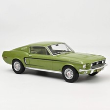 Ford Mustang Fastback GT -