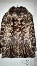 Braungefleckte Felljacke